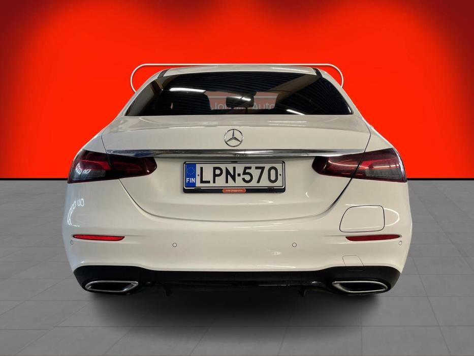 MERCEDES-BENZ E 2021