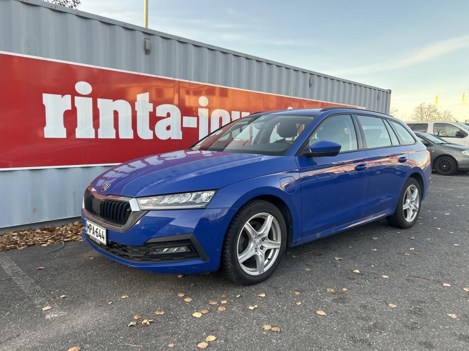 SKODA OCTAVIA 2021