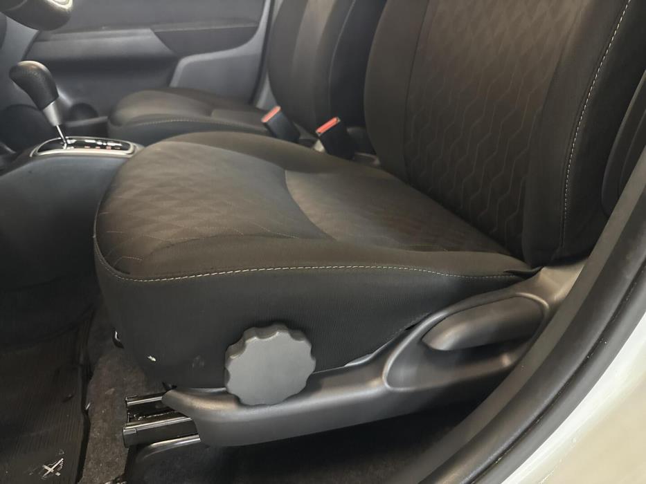 MITSUBISHI Space Star 2024