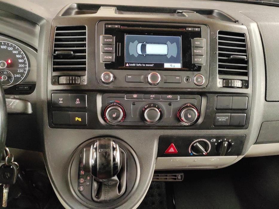 VOLKSWAGEN TRANSPORTER 2015