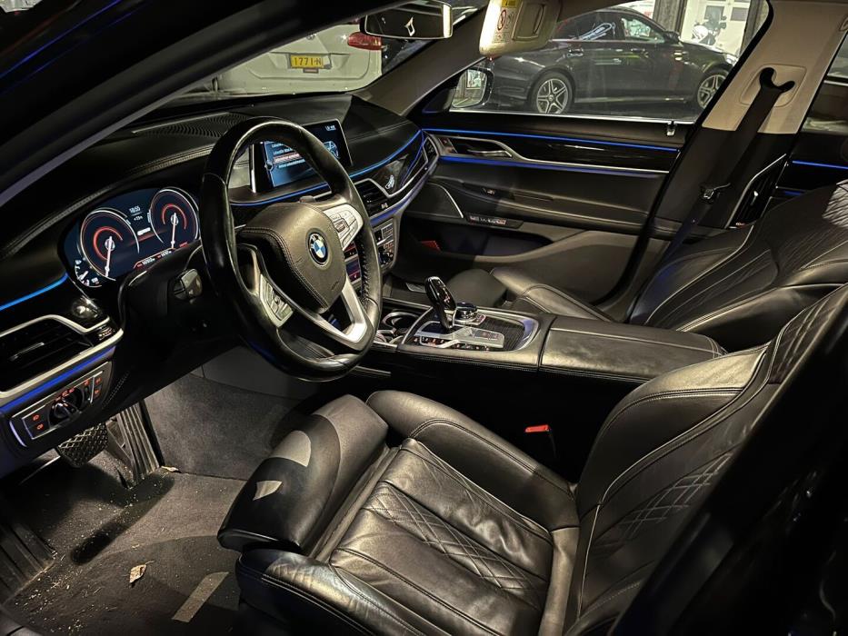 BMW 740 2016