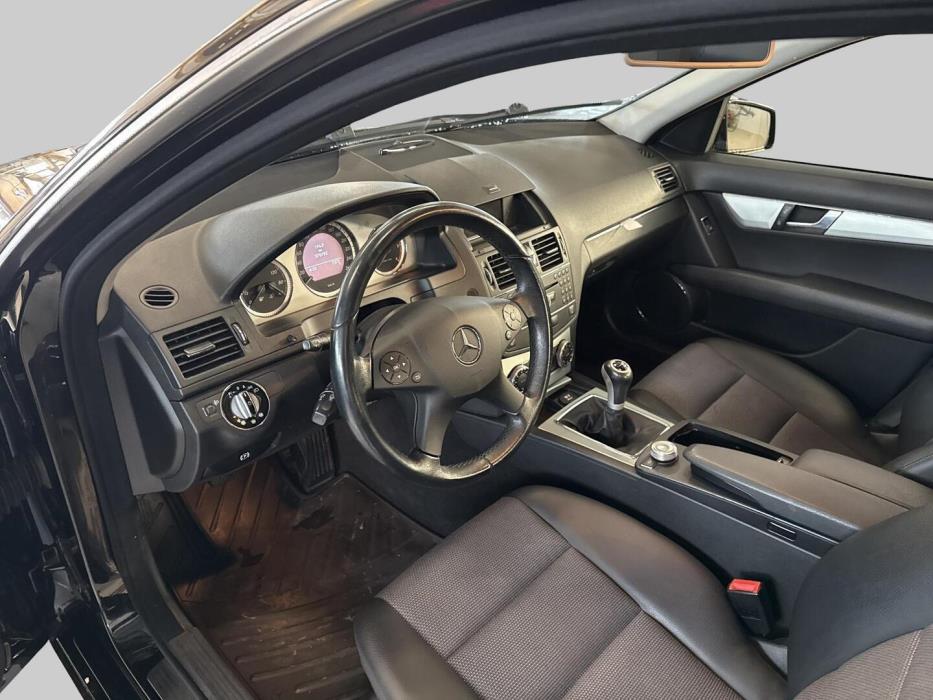 MERCEDES-BENZ C 2009