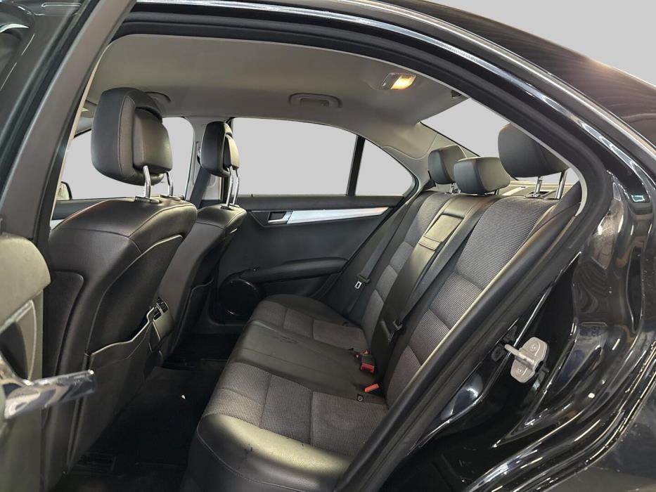 MERCEDES-BENZ C 2009
