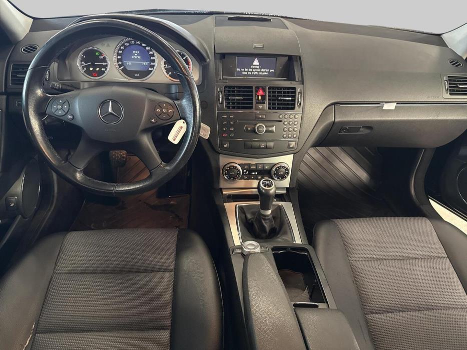 MERCEDES-BENZ C 2009