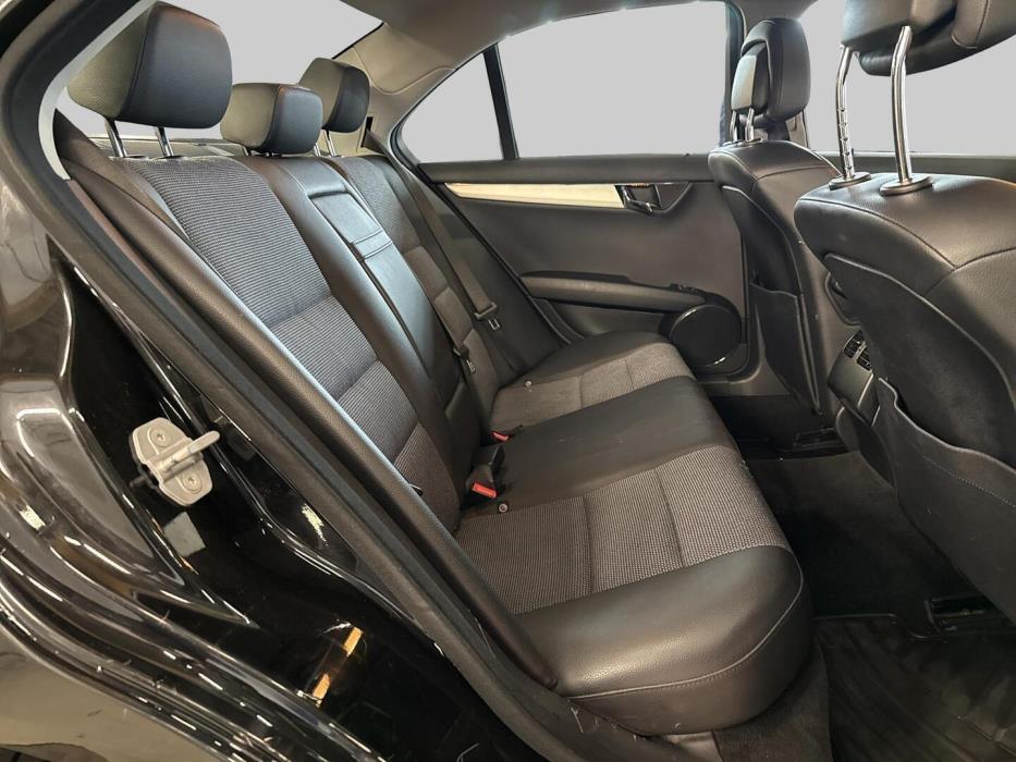MERCEDES-BENZ C 2009