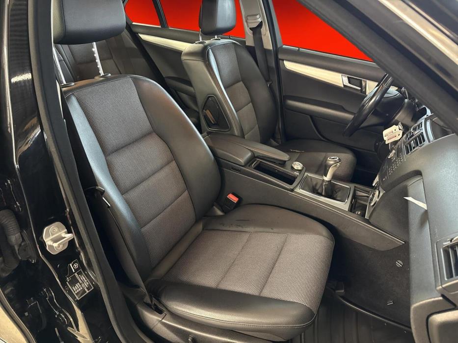 MERCEDES-BENZ C 2009