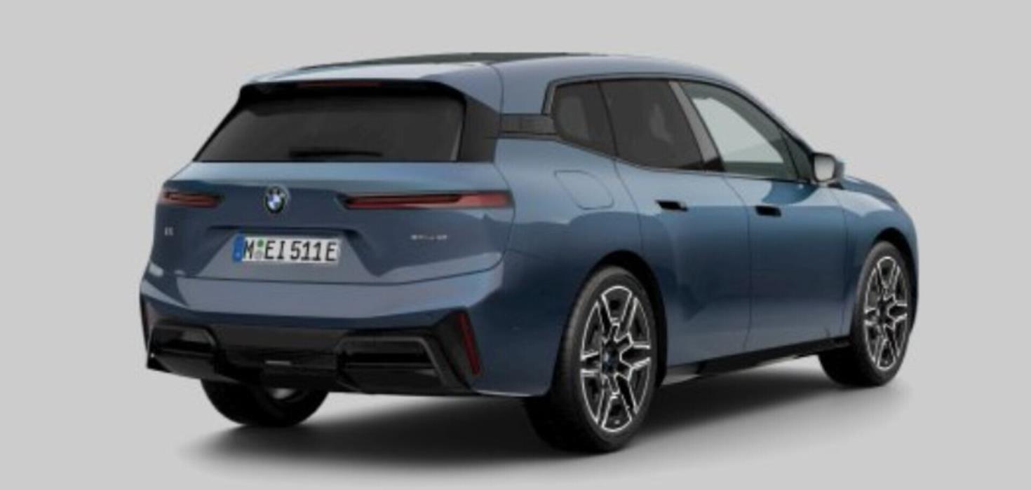 BMW IX 2025