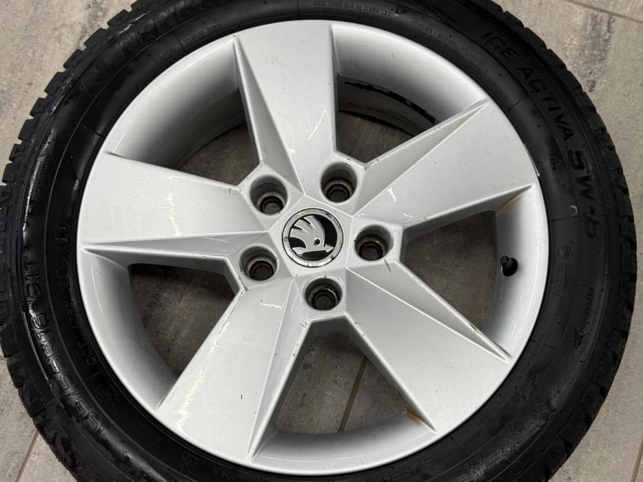SKODA Yeti 2012