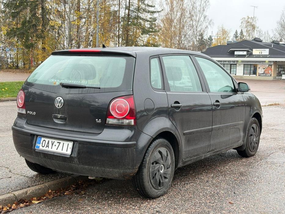 VOLKSWAGEN Polo 2006