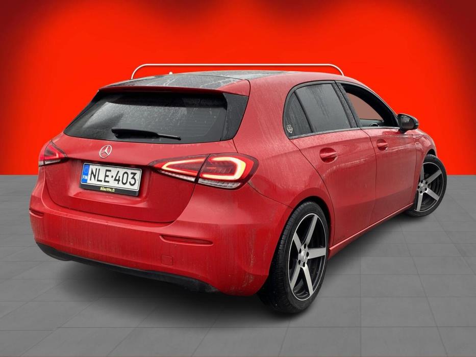MERCEDES-BENZ A 2018