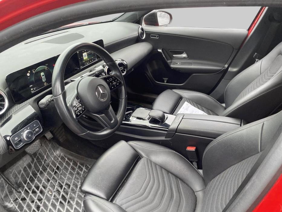 MERCEDES-BENZ A 2018