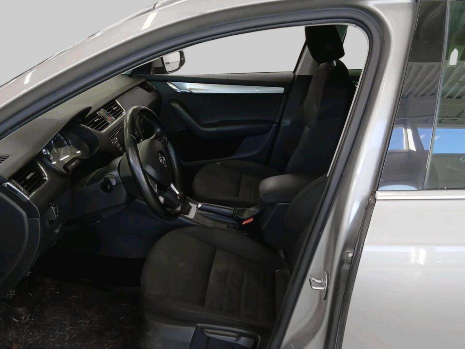 SKODA Octavia 2015
