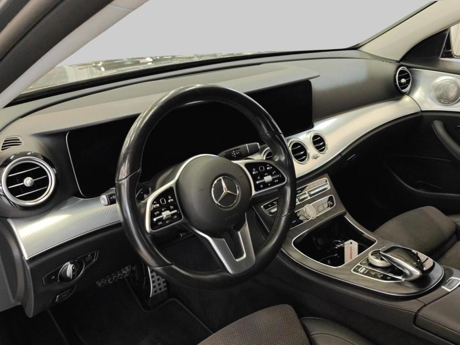 MERCEDES-BENZ E 2020