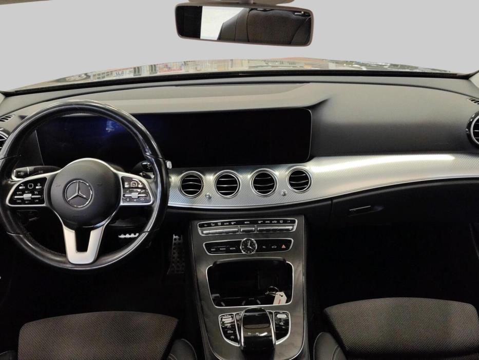 MERCEDES-BENZ E 2020