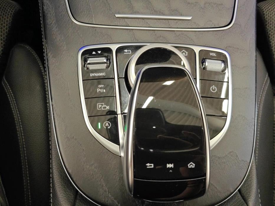 MERCEDES-BENZ E 2020