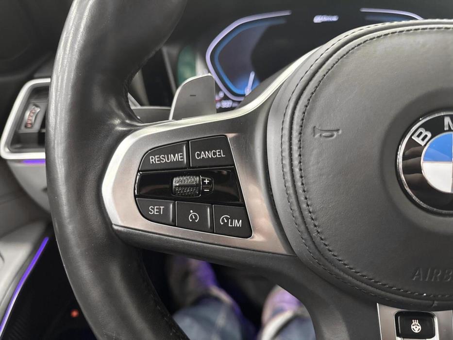 BMW 330 2019