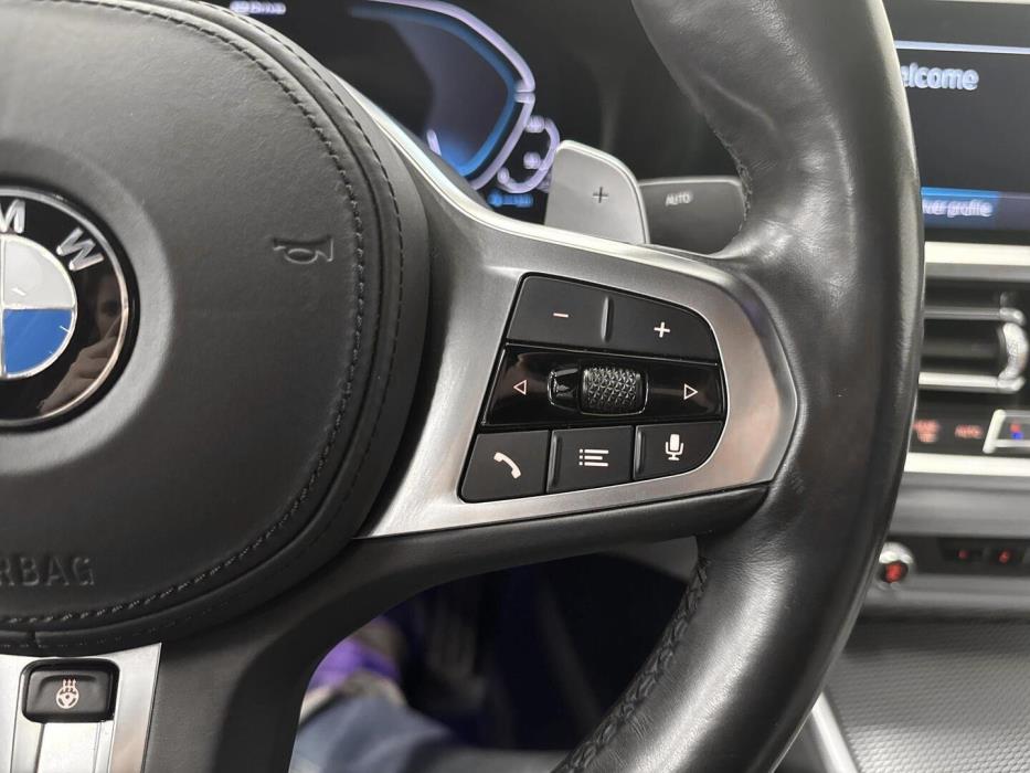 BMW 330 2019