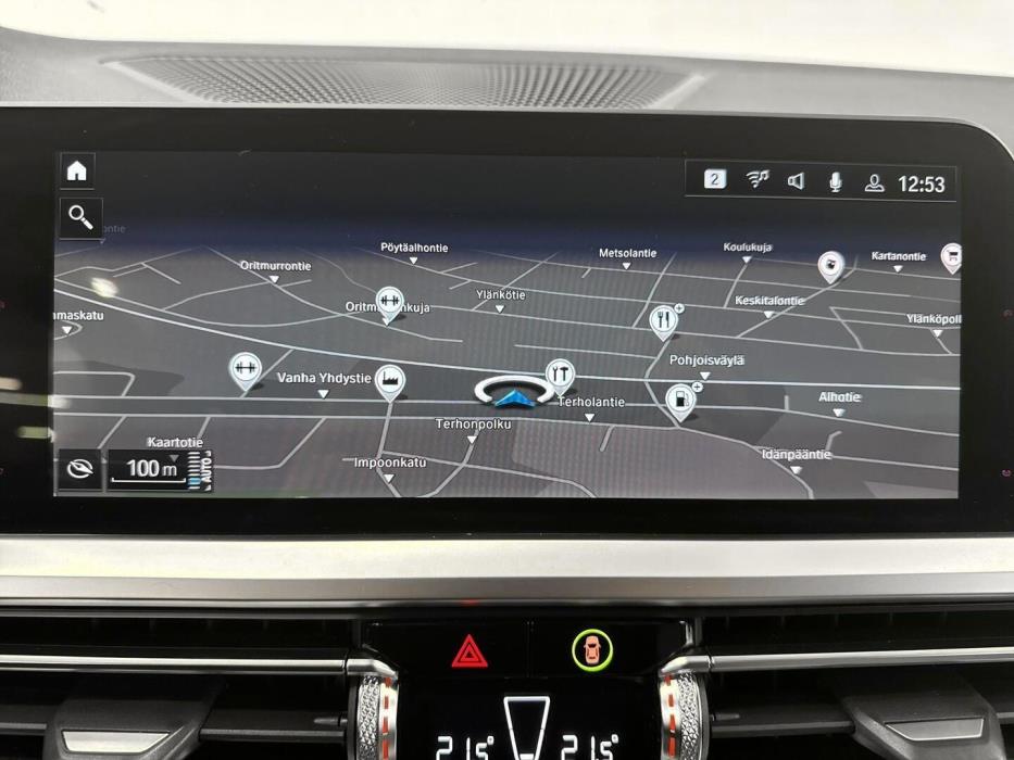 BMW 330 2019
