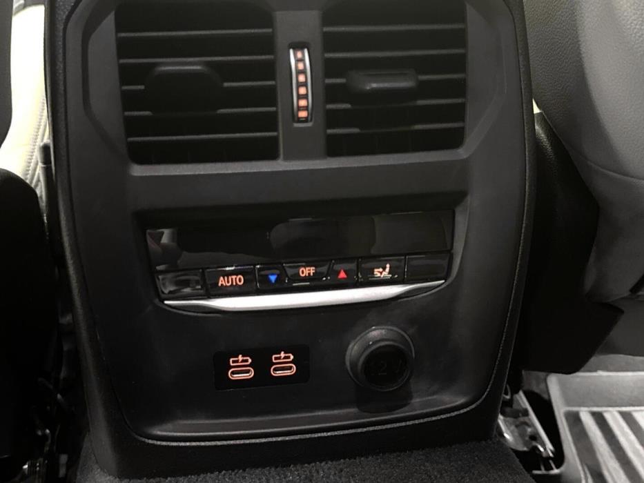 BMW 330 2019