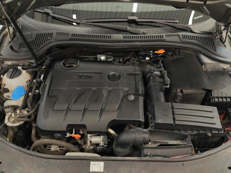 SKODA Superb 2010
