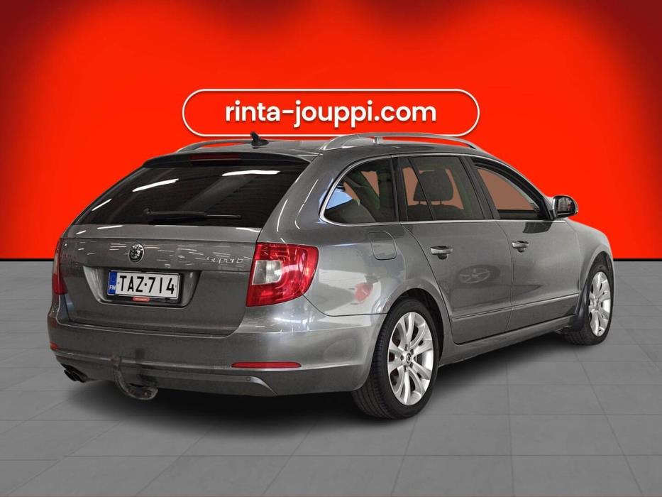 SKODA Superb 2010