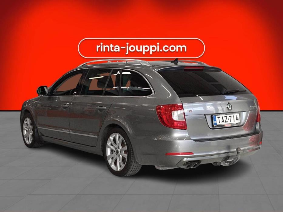 SKODA Superb 2010