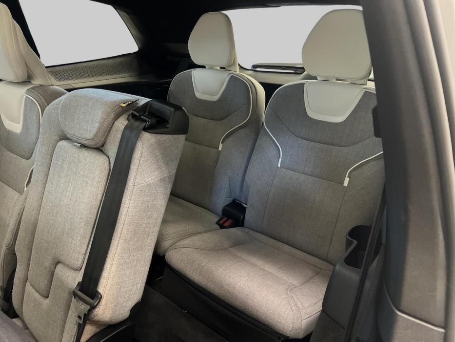 VOLVO EX90 2024