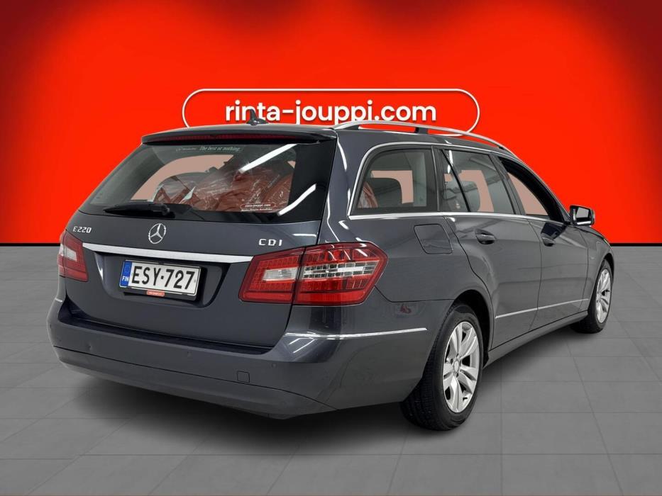 MERCEDES-BENZ E 2011