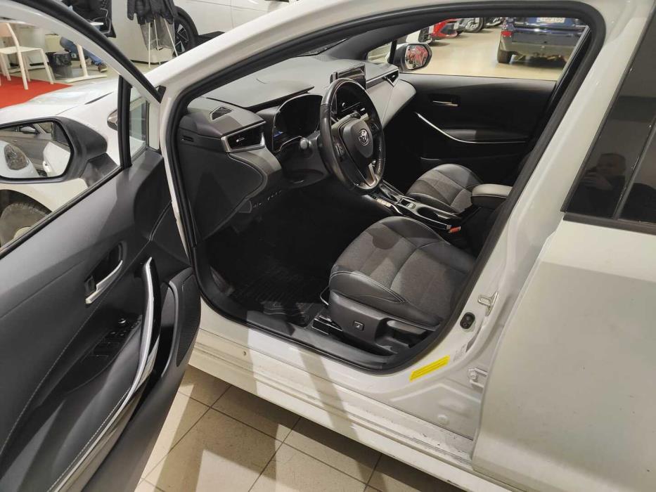 TOYOTA COROLLA 2023