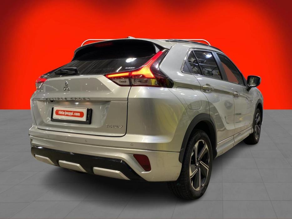 MITSUBISHI ECLIPSE CROSS 2024