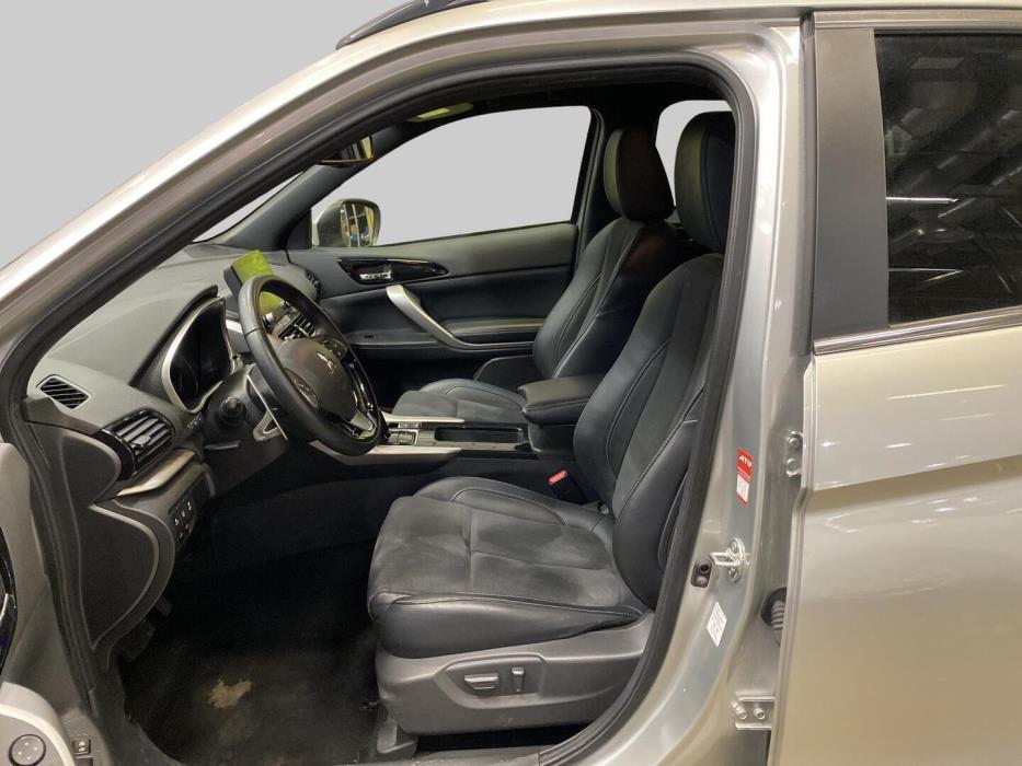 MITSUBISHI ECLIPSE CROSS 2024