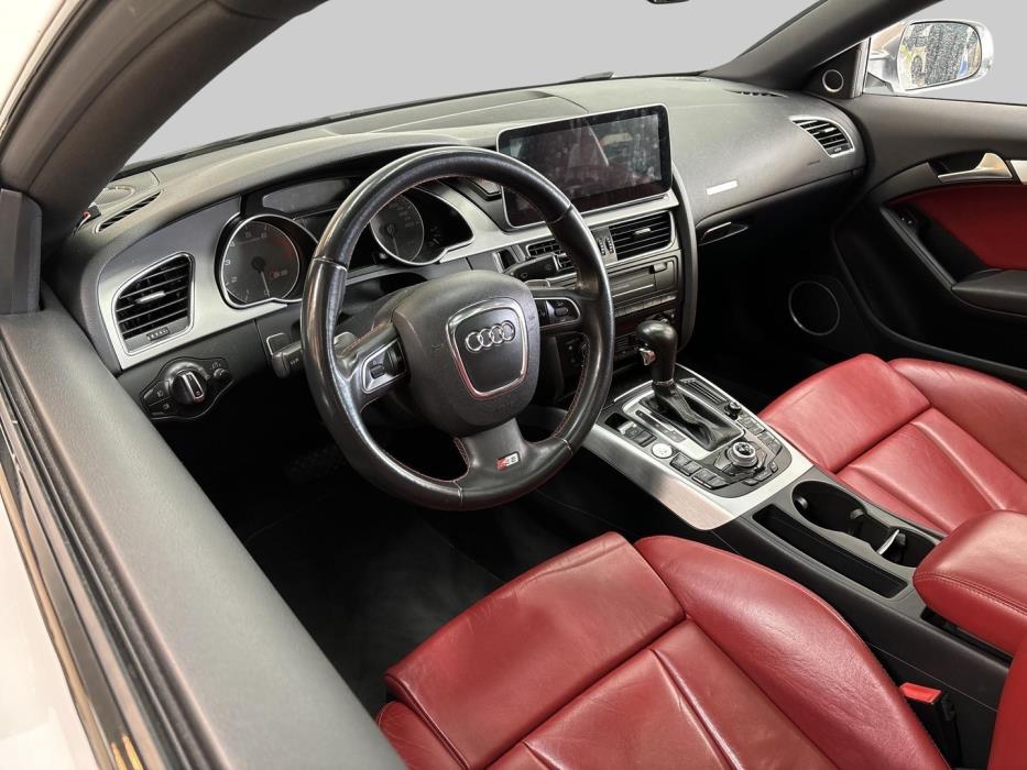 AUDI S5 2009
