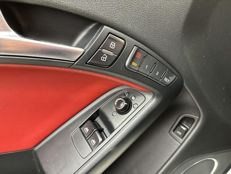 AUDI S5 2009