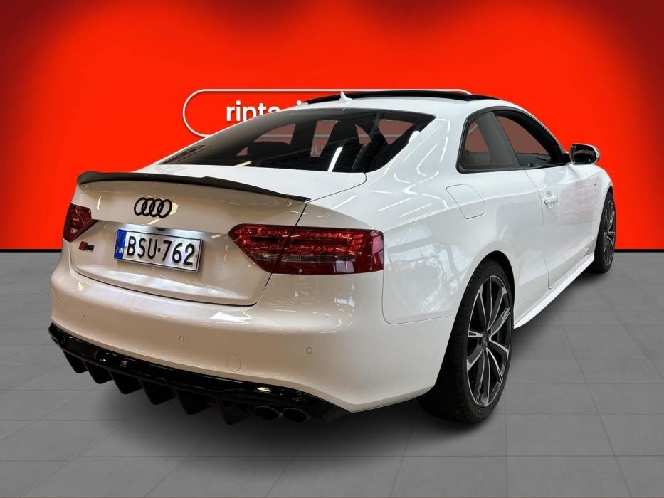 AUDI S5 2009