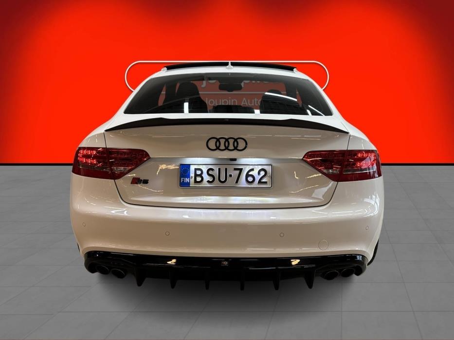 AUDI S5 2009
