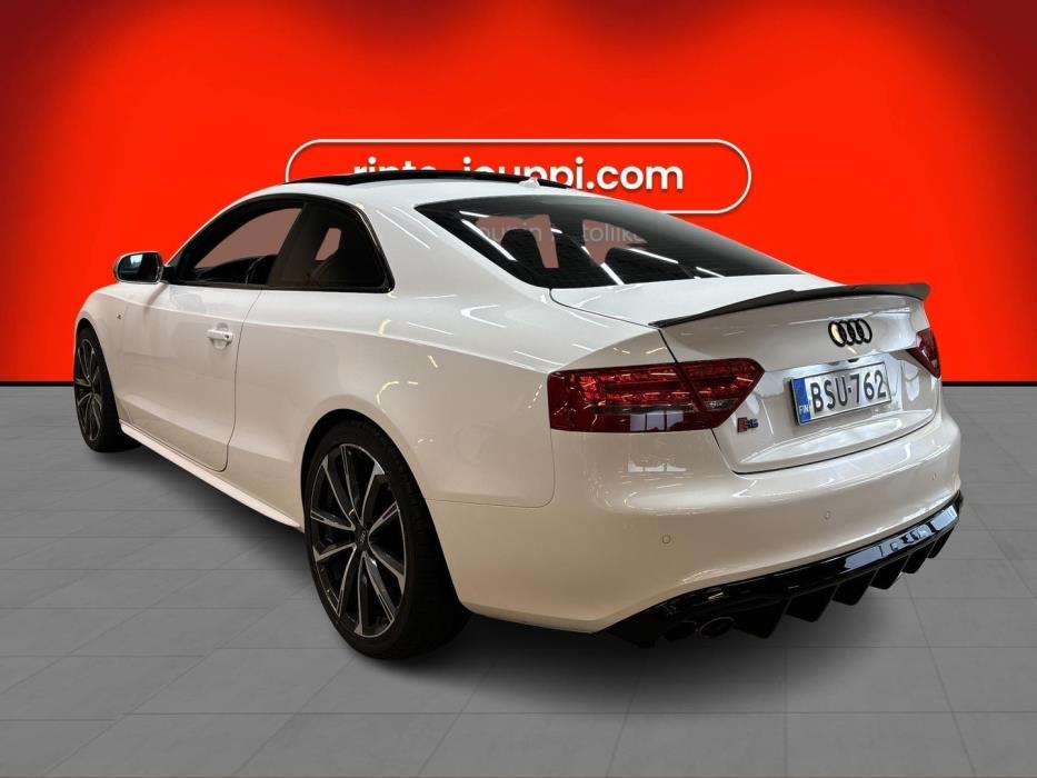 AUDI S5 2009