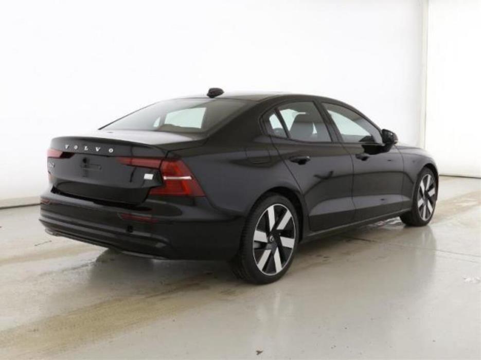 VOLVO S60 2024