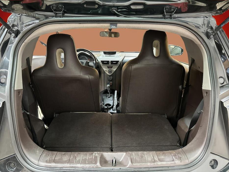 TOYOTA iQ 2009