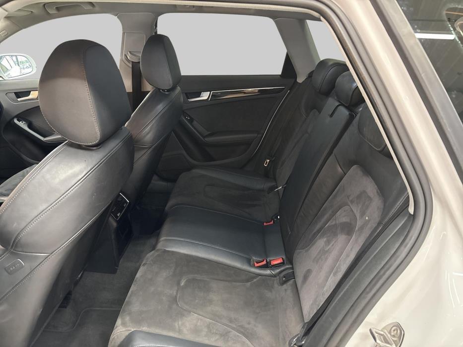 AUDI A4 2015