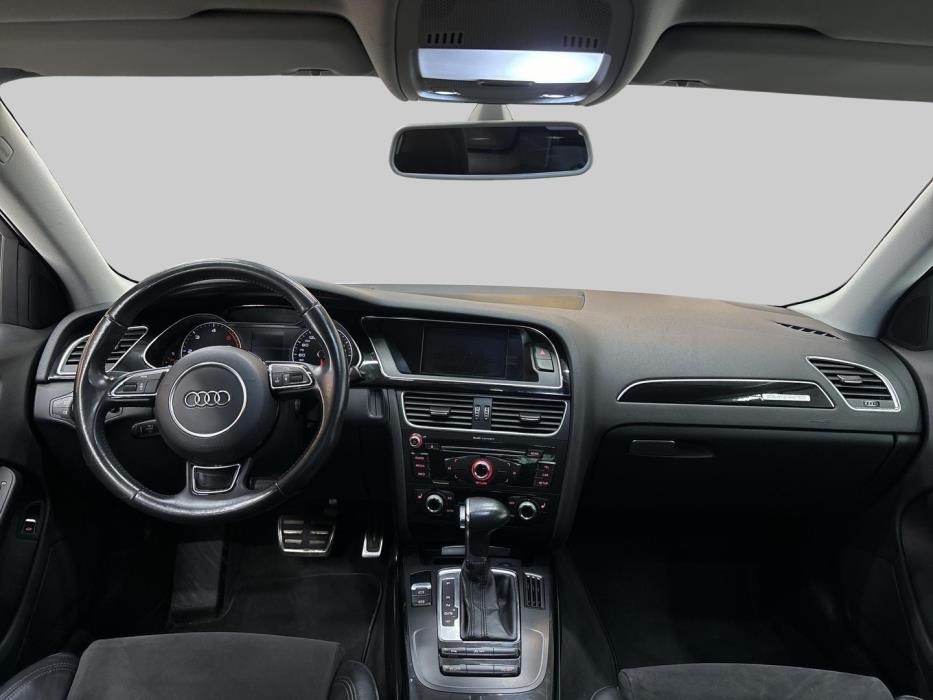 AUDI A4 2015