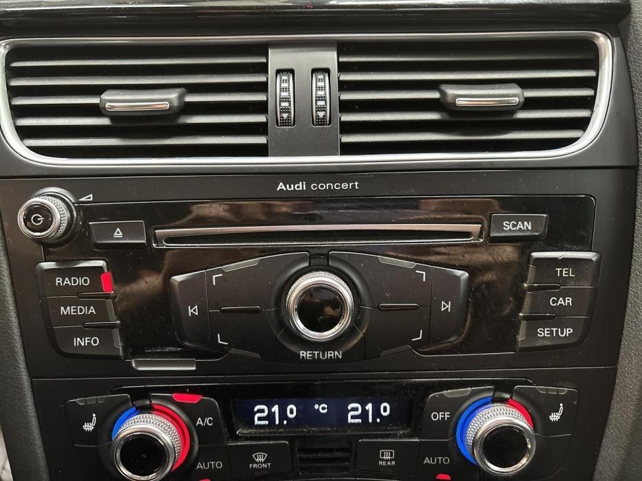 AUDI A4 2015