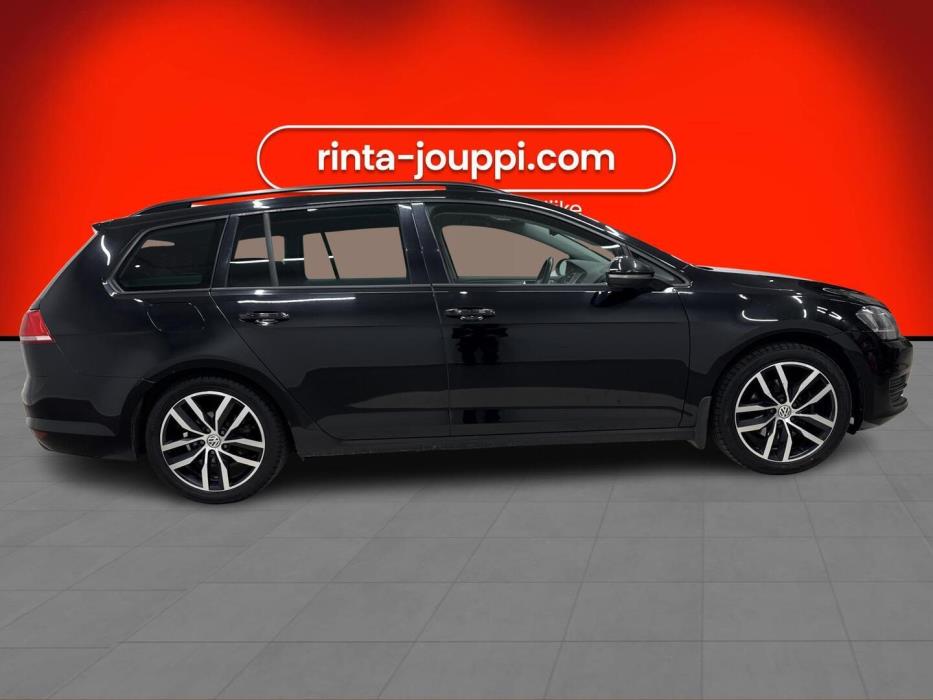 VOLKSWAGEN Golf 2013