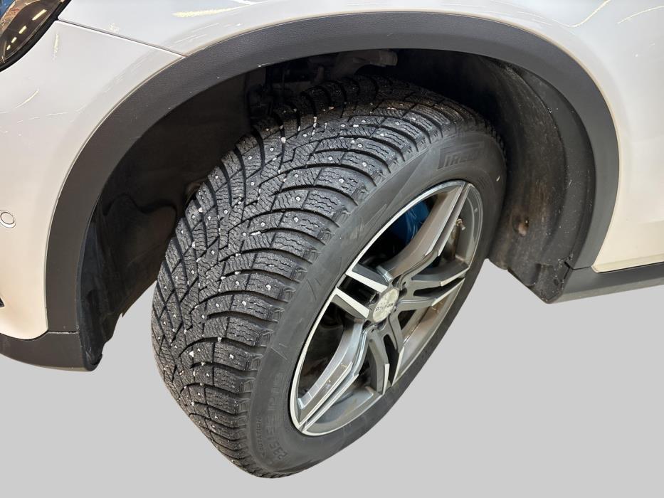 MERCEDES-BENZ GLC 2017