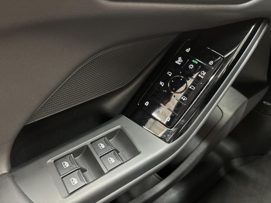 AUDI A6 E-TRON 2025