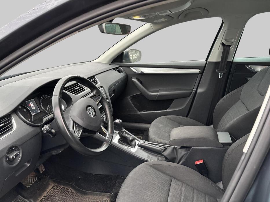 SKODA Octavia 2016