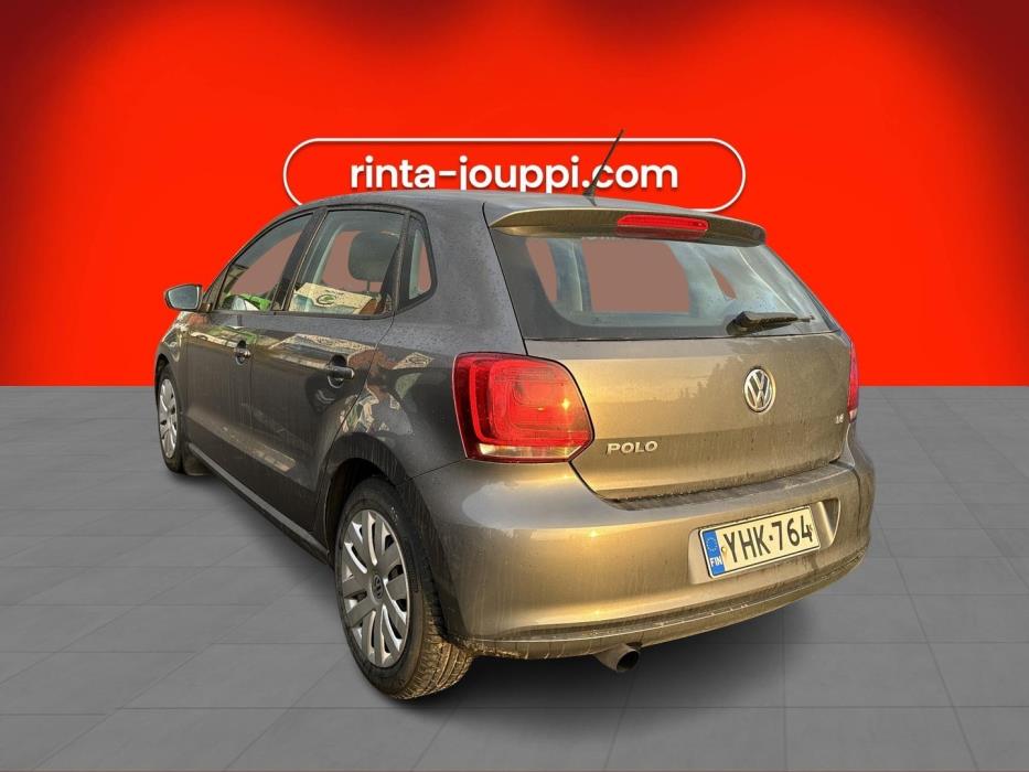 VOLKSWAGEN Polo 2010