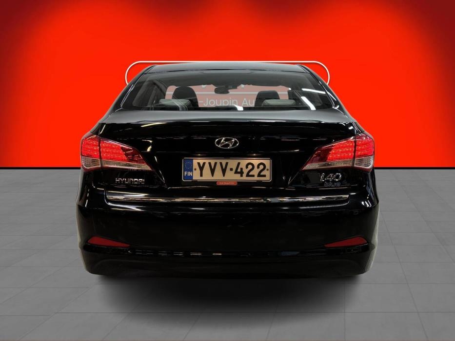 HYUNDAI i40 Sedan 2013