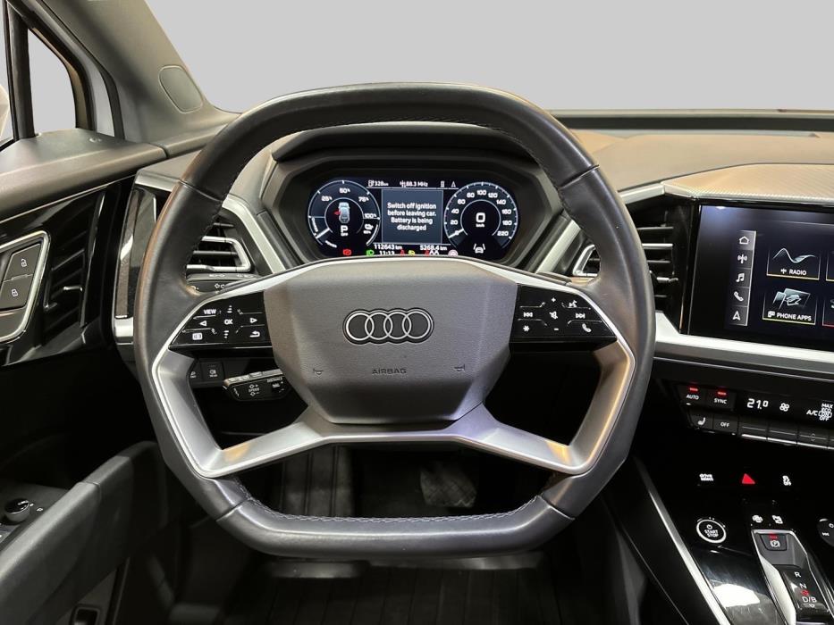 AUDI Q4 e-tron 2021