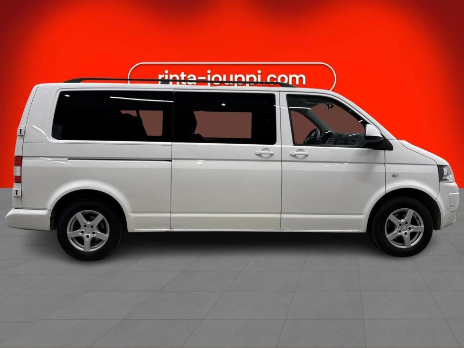 VOLKSWAGEN Caravelle 2012