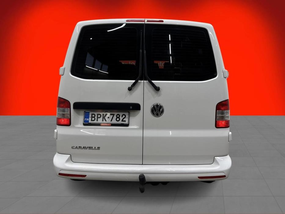 VOLKSWAGEN Caravelle 2012